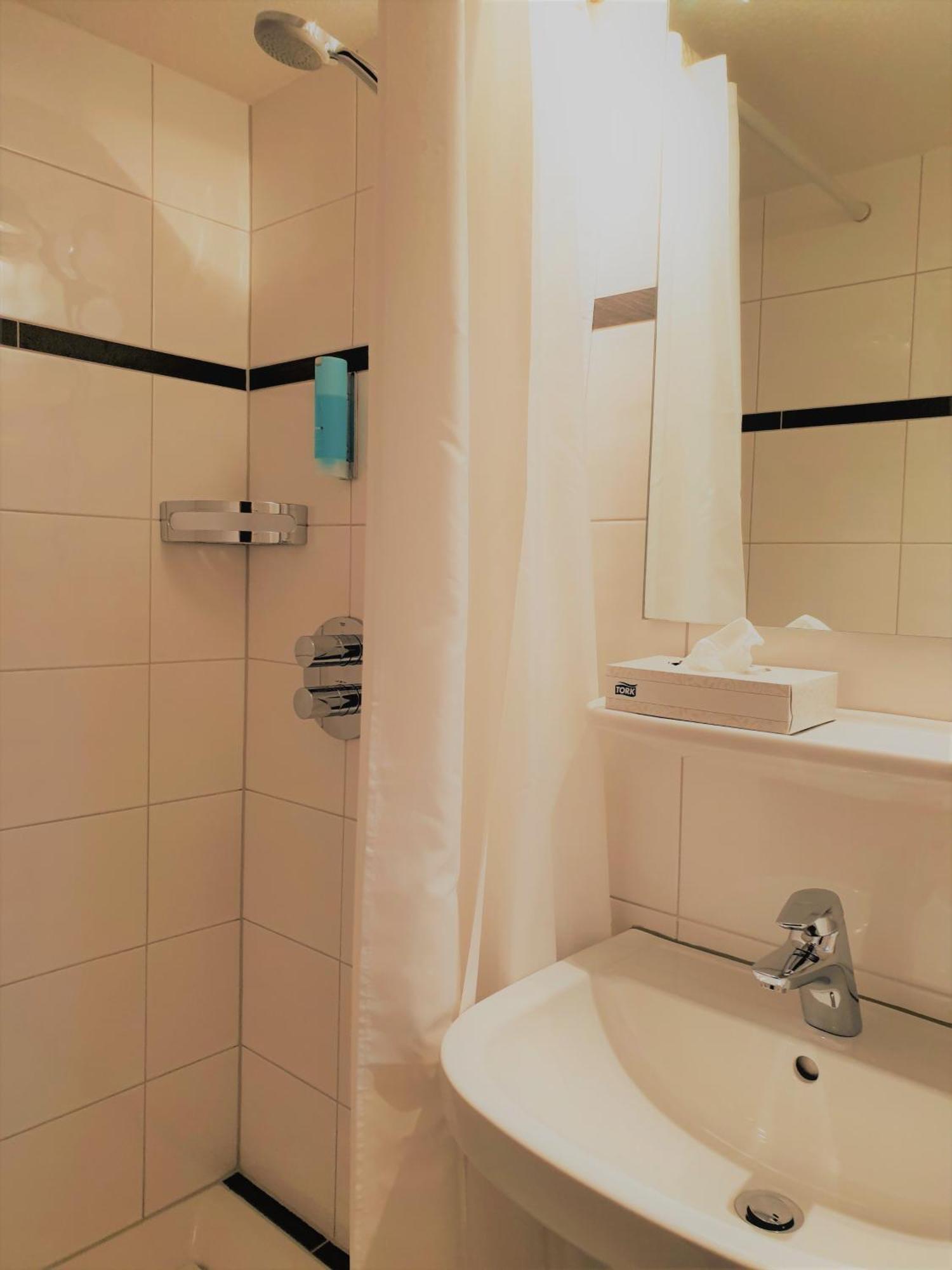 Brutsches Rebstock Hotell Laufenburg Rum bild