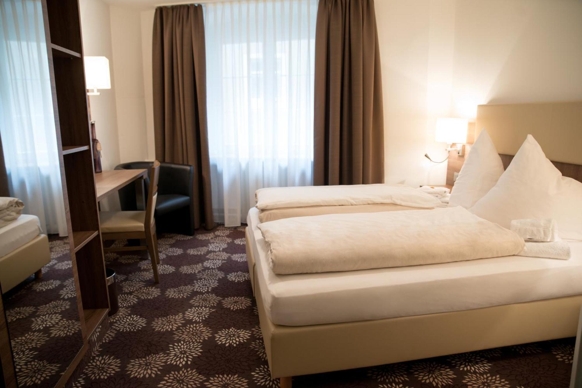 Brutsches Rebstock Hotell Laufenburg Rum bild